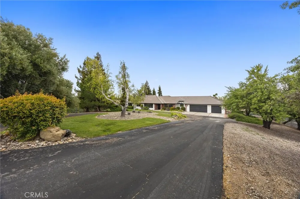 4205 High Grove Road Templeton, CA 93465