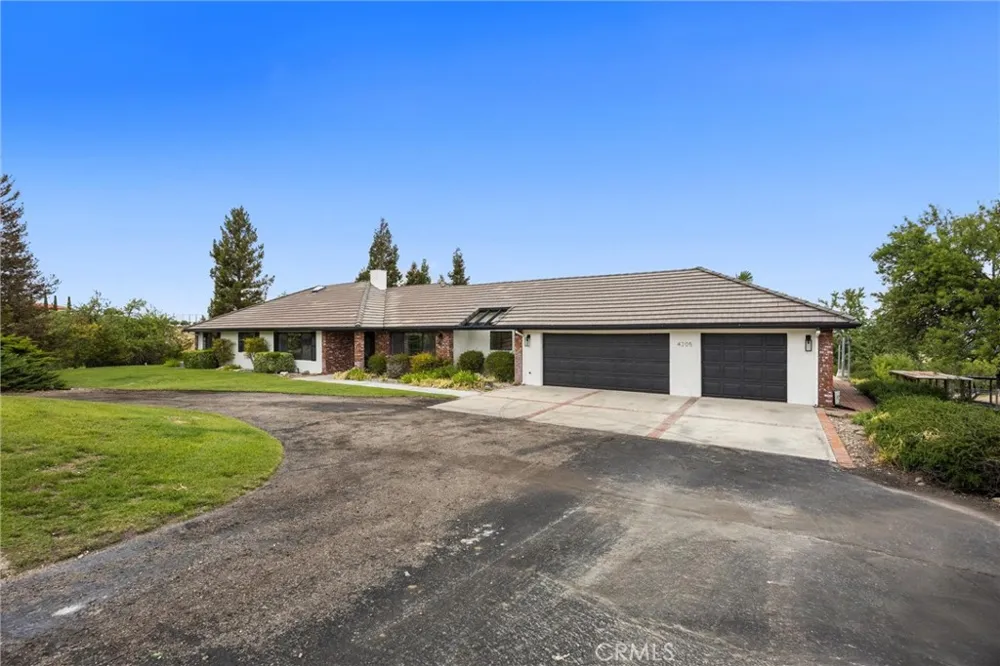 4205 High Grove Road Templeton, CA 93465