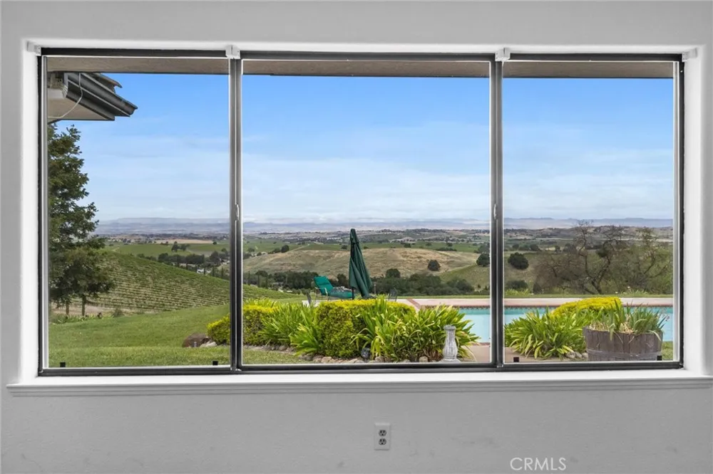 4205 High Grove Road Templeton, CA 93465