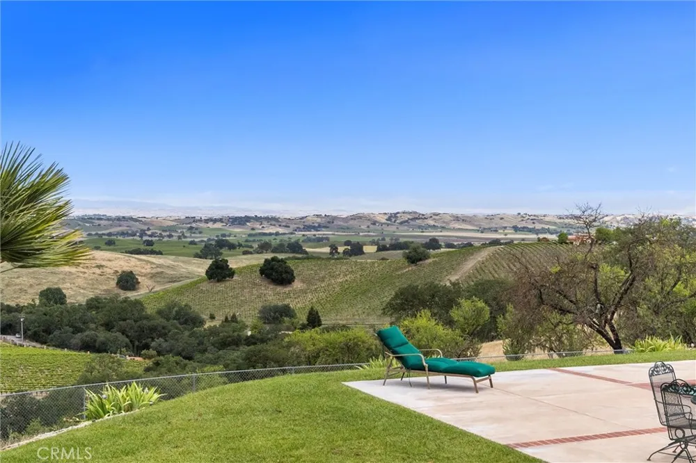 4205 High Grove Road Templeton, CA 93465