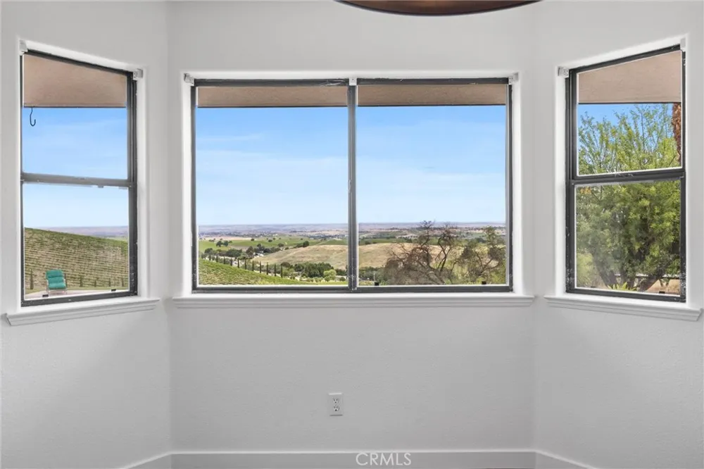 4205 High Grove Road Templeton, CA 93465