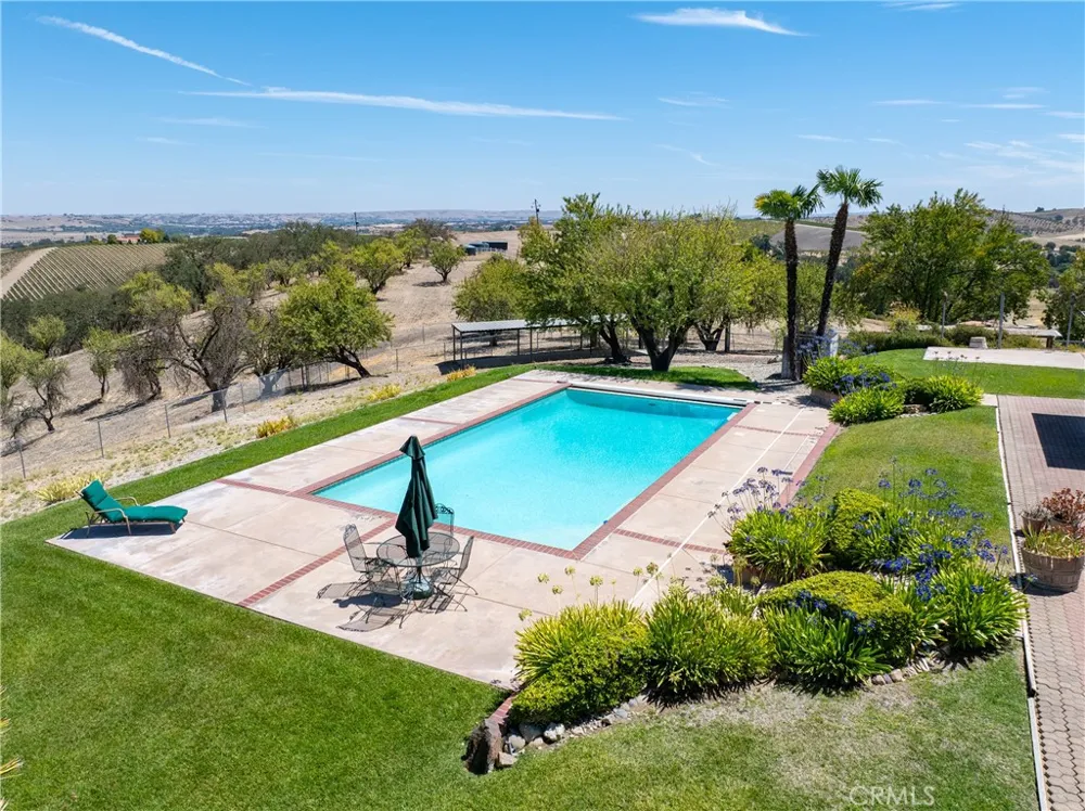 4205 High Grove Road Templeton, CA 93465