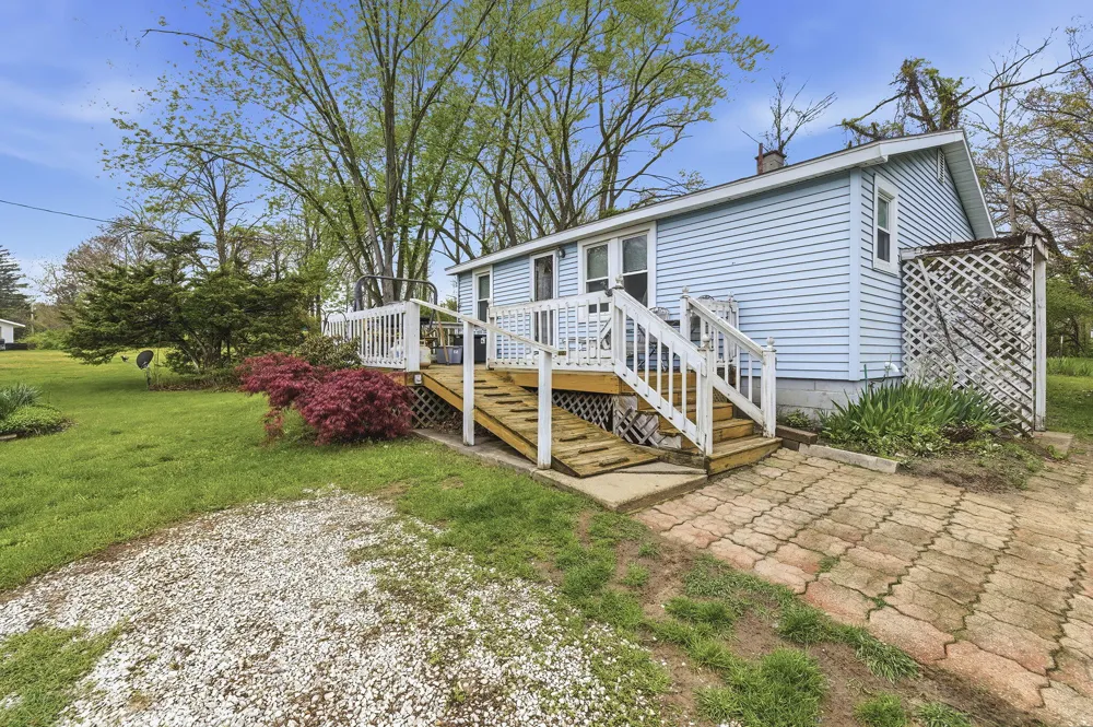 309 S 11th Street New Buffalo, MI 49117