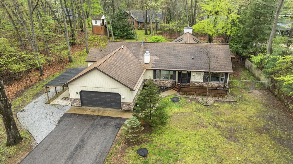 14458 Wolf Lane New Buffalo Township, MI 49117