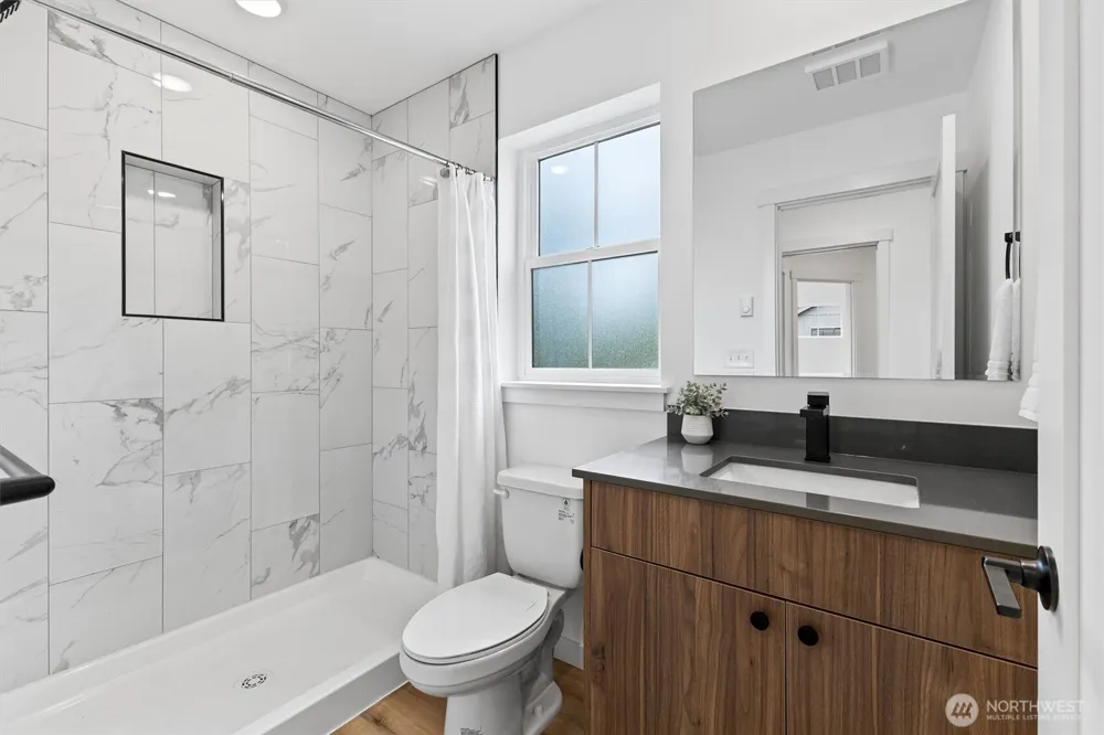 303 S 17th Street Lynden, WA 98264