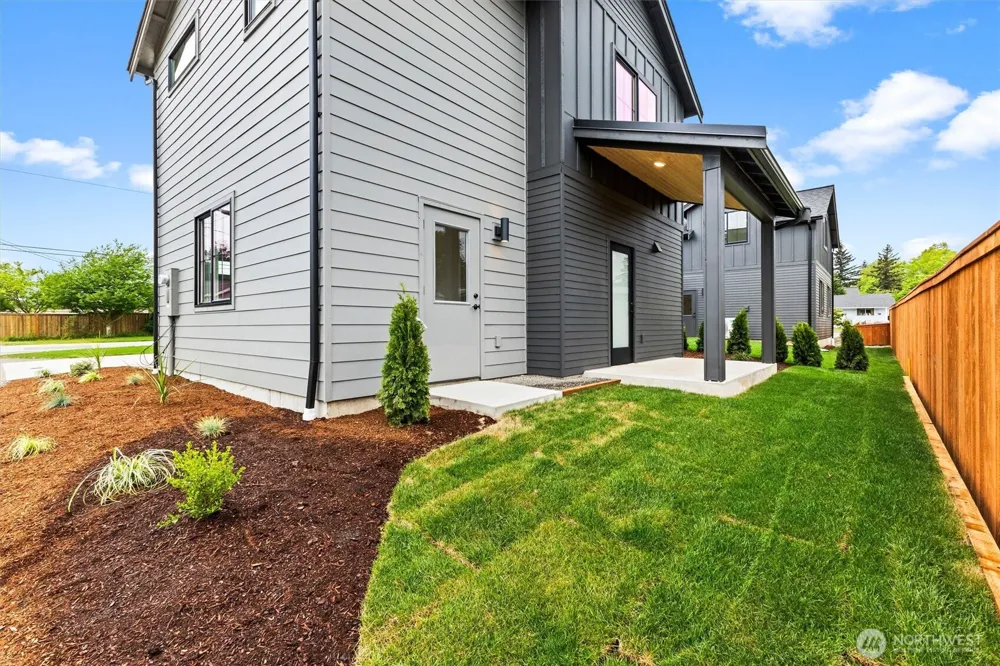 303 S 17th Street Lynden, WA 98264