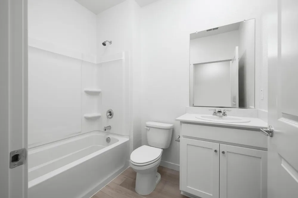 817 Helmsley Lane Patterson, CA 95363