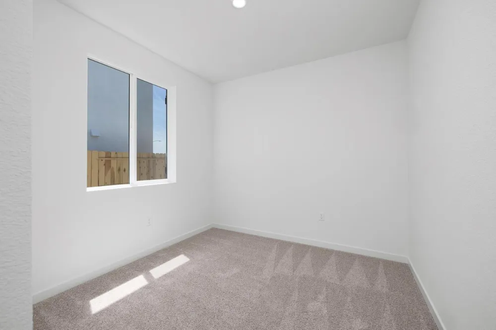 817 Helmsley Lane Patterson, CA 95363