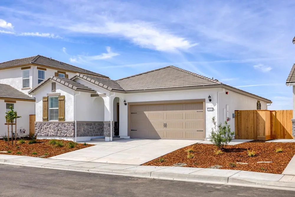 817 Helmsley Lane Patterson, CA 95363