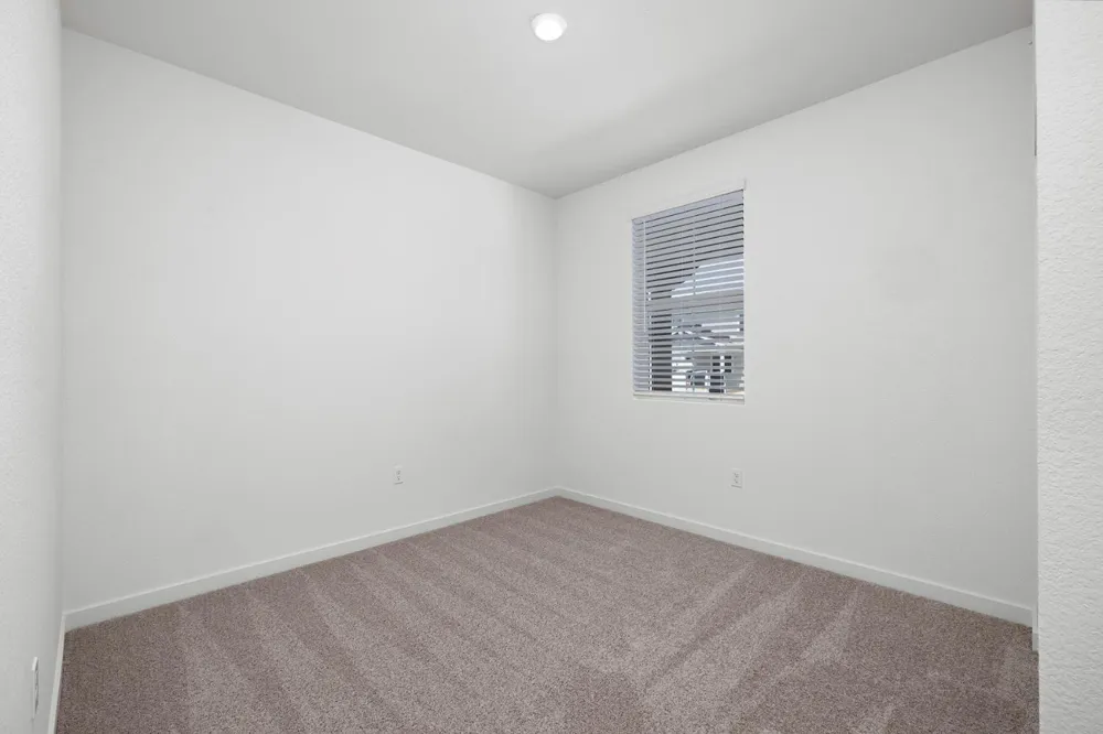 816 Helmsley Lane Patterson, CA 95363