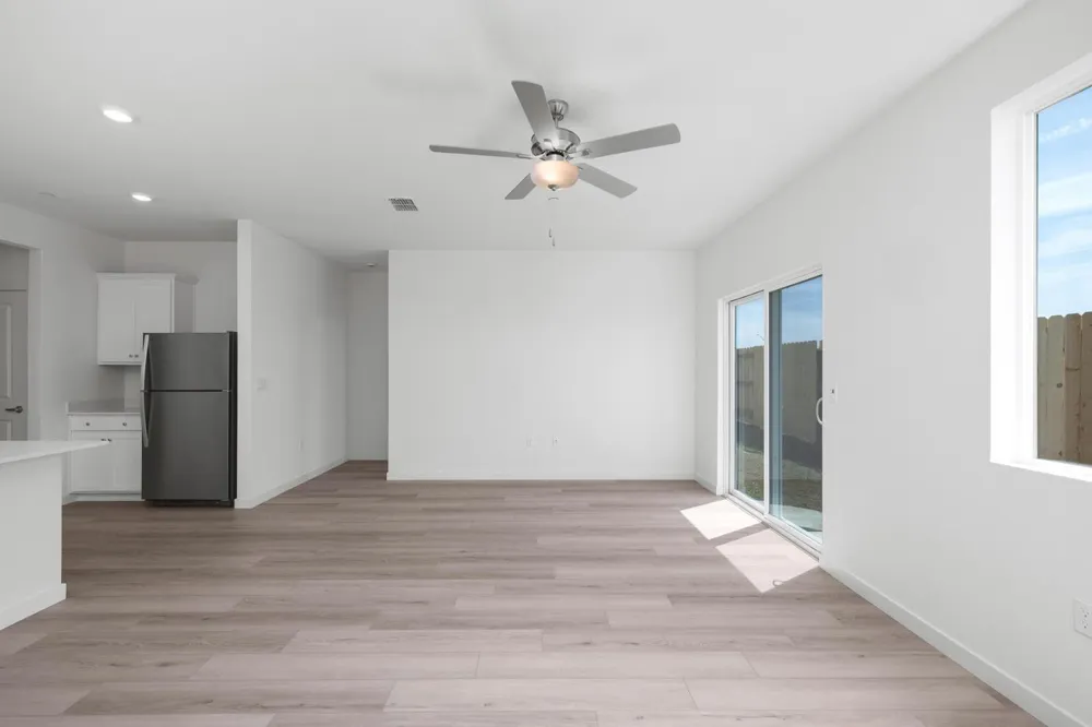 816 Helmsley Lane Patterson, CA 95363