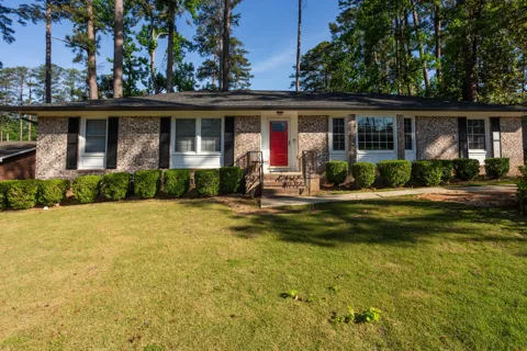 3507 Jamaica Drive
