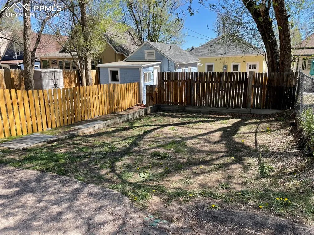 522 Spruce Street Colorado Springs, CO 80905
