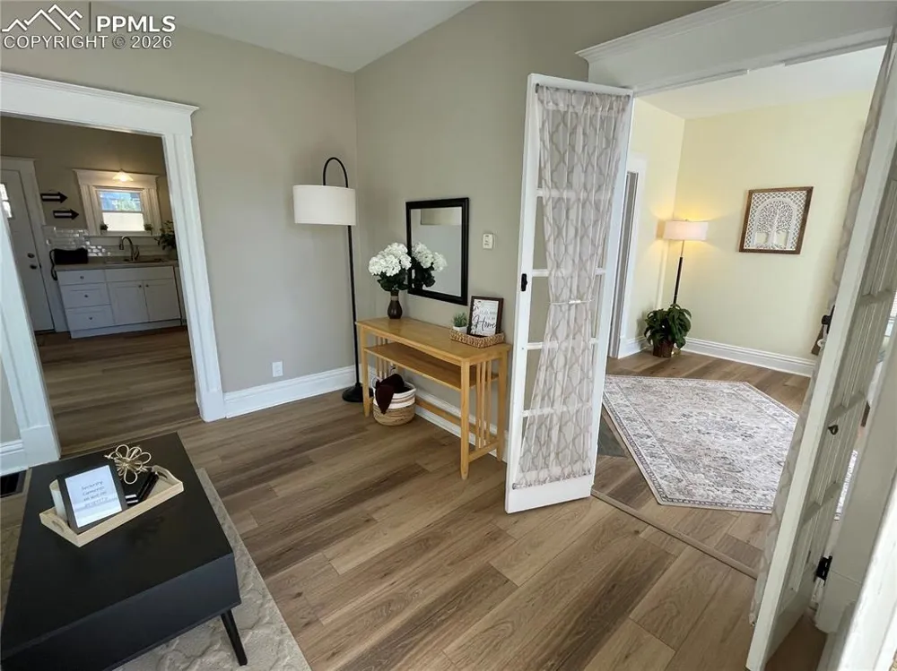 522 Spruce Street Colorado Springs, CO 80905