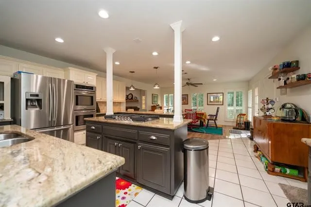 431 Gifford Street Rusk, TX 75785
