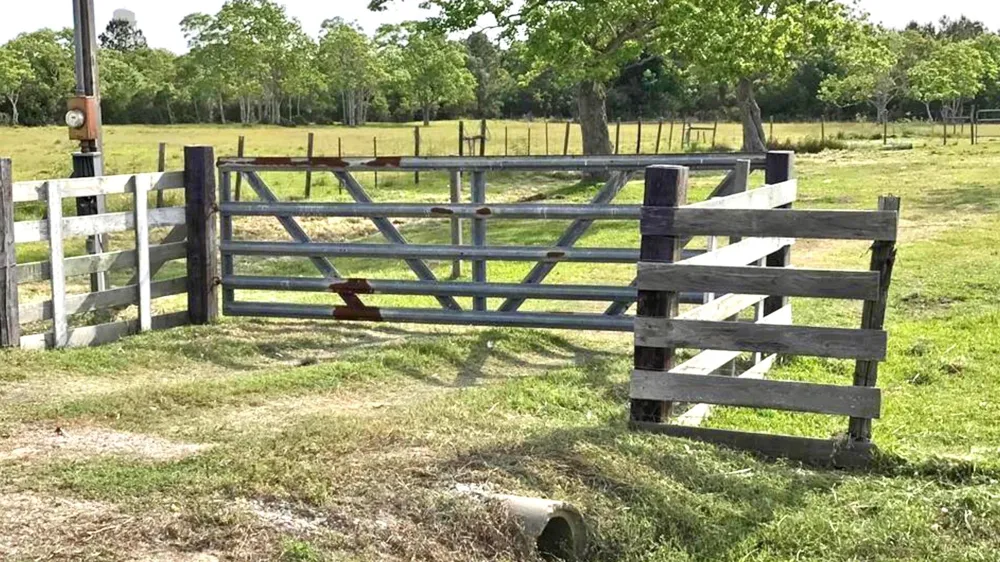 Eagle Road Anahuac, TX 77514