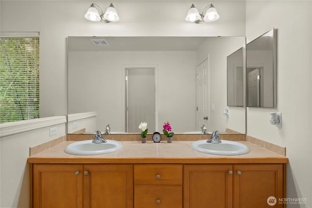 28459 34th Avenue S #71 Auburn, WA 98001