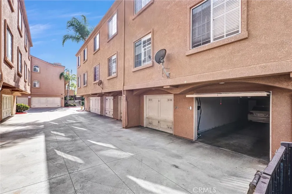 21836 S Vermont Avenue #6 Torrance, CA 90502