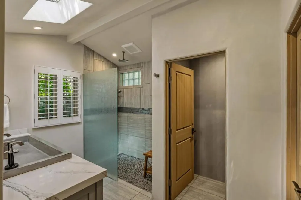 SW Santa Rita 4 SW of Ocean Street Carmel, CA 93923