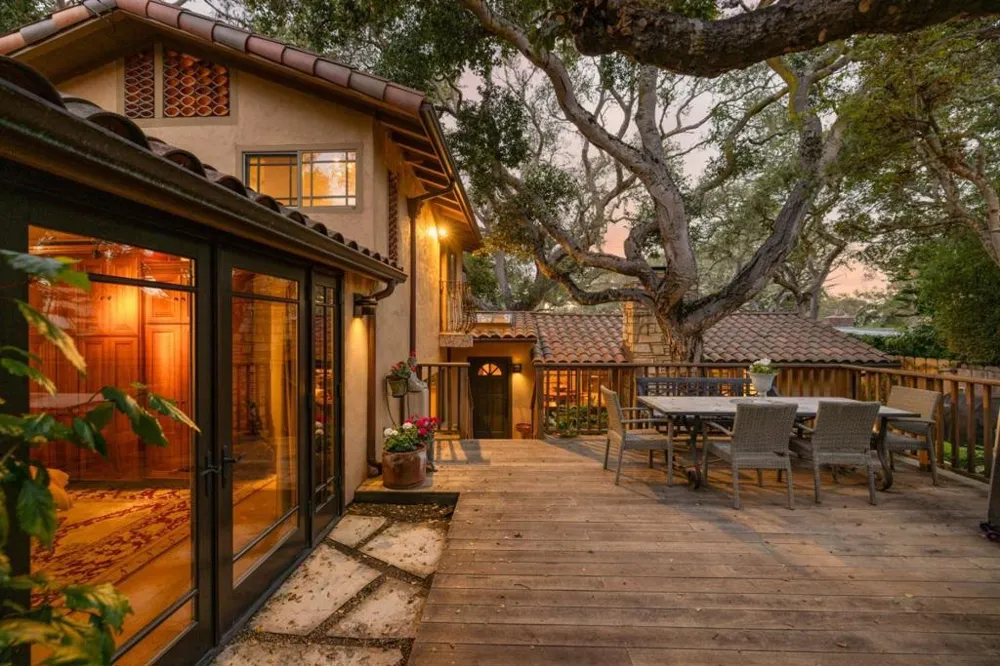 SW Santa Rita 4 SW of Ocean Street Carmel, CA 93923