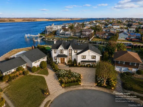 1416 Bay