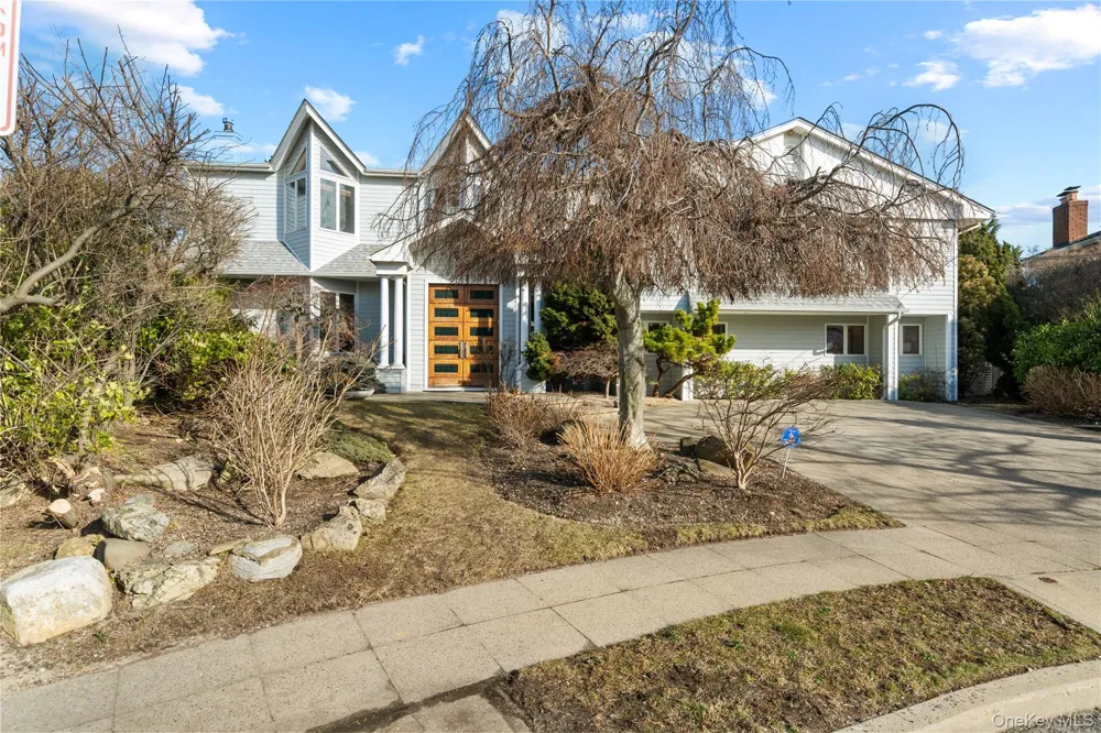 1416 Bay Atlantic Beach, NY 11509