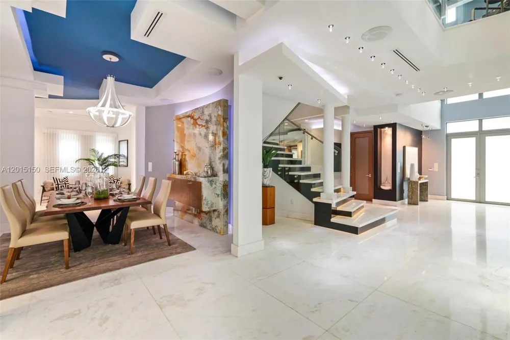 3917 S Le Jeune Rd #- Miami, FL 33146