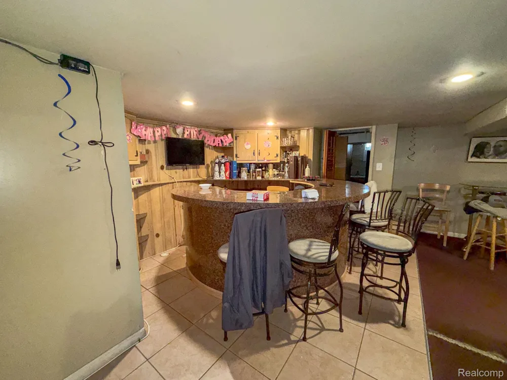 16525 Ego Avenue Eastpointe City, MI 48021