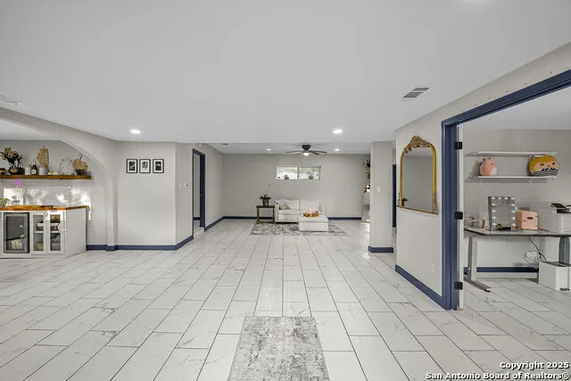 133 Alamo Pipe Creek, TX 78063