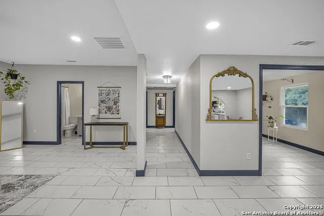 133 Alamo Pipe Creek, TX 78063