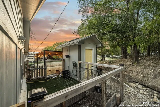 133 Alamo Pipe Creek, TX 78063