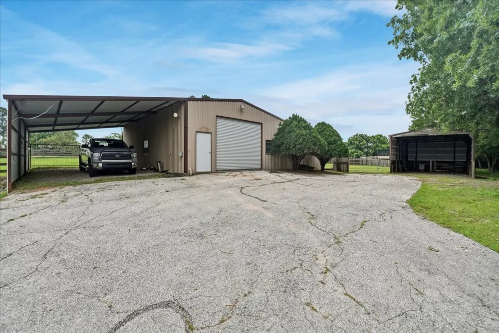 27020 Fm 902 Collinsville, TX 76233