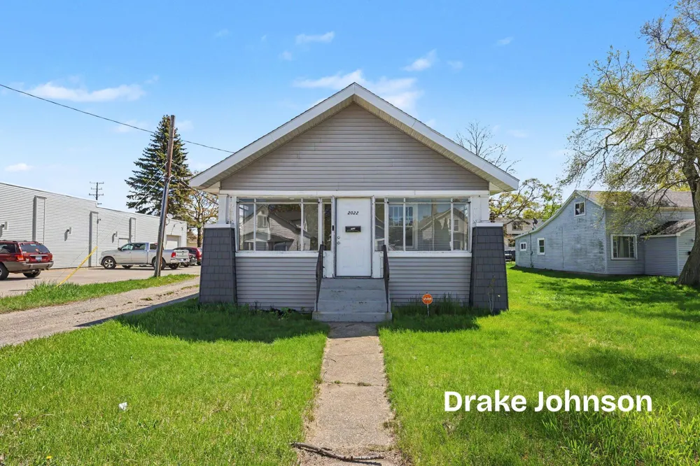 2022 Henry Street Muskegon, MI 49441