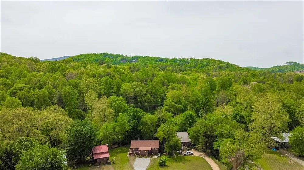 107 Litton Way Blairsville, GA 30512