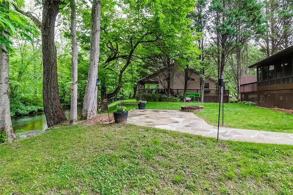 107 Litton Way Blairsville, GA 30512