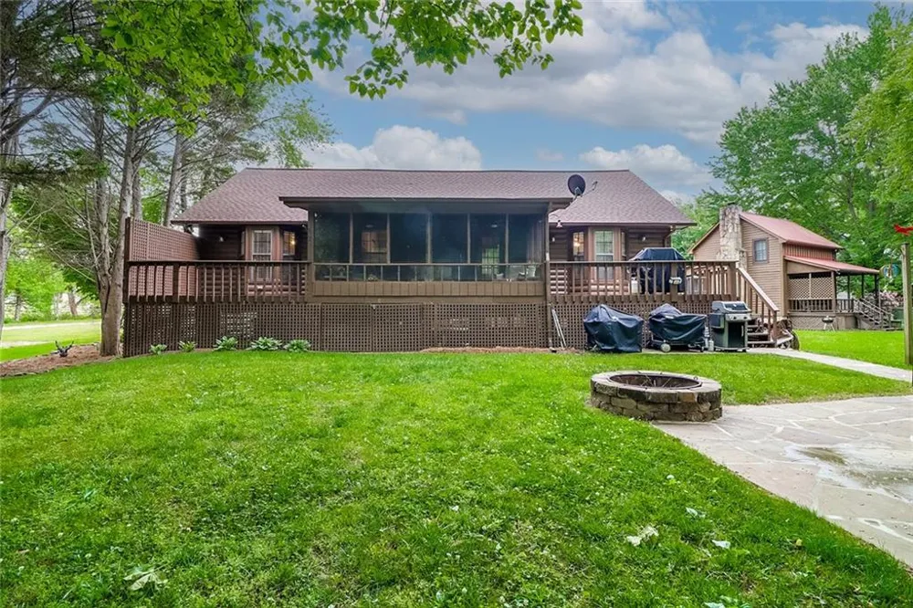 107 Litton Way Blairsville, GA 30512