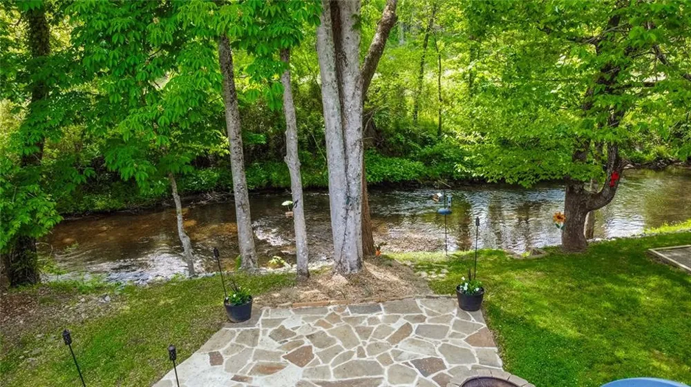 107 Litton Way Blairsville, GA 30512