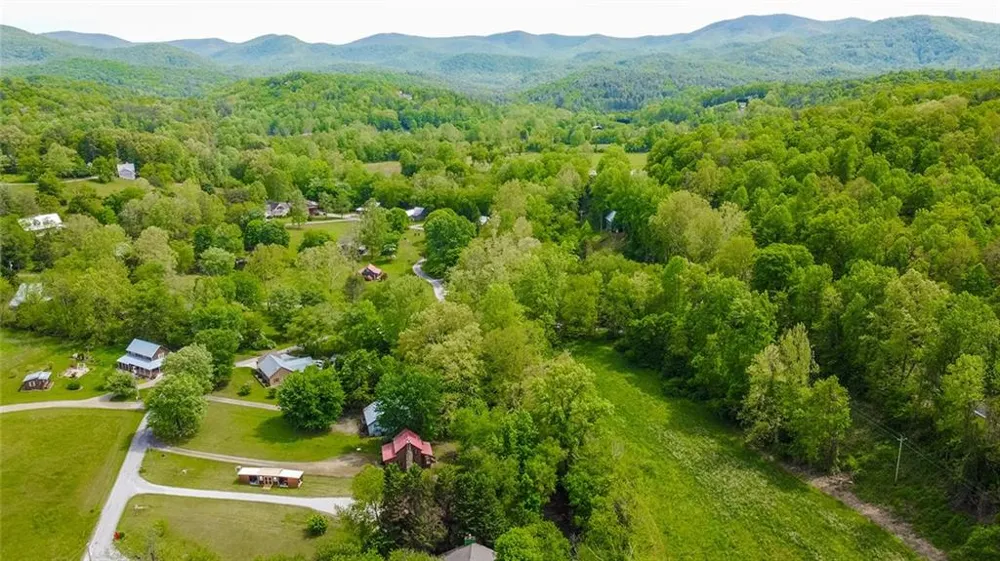 107 Litton Way Blairsville, GA 30512