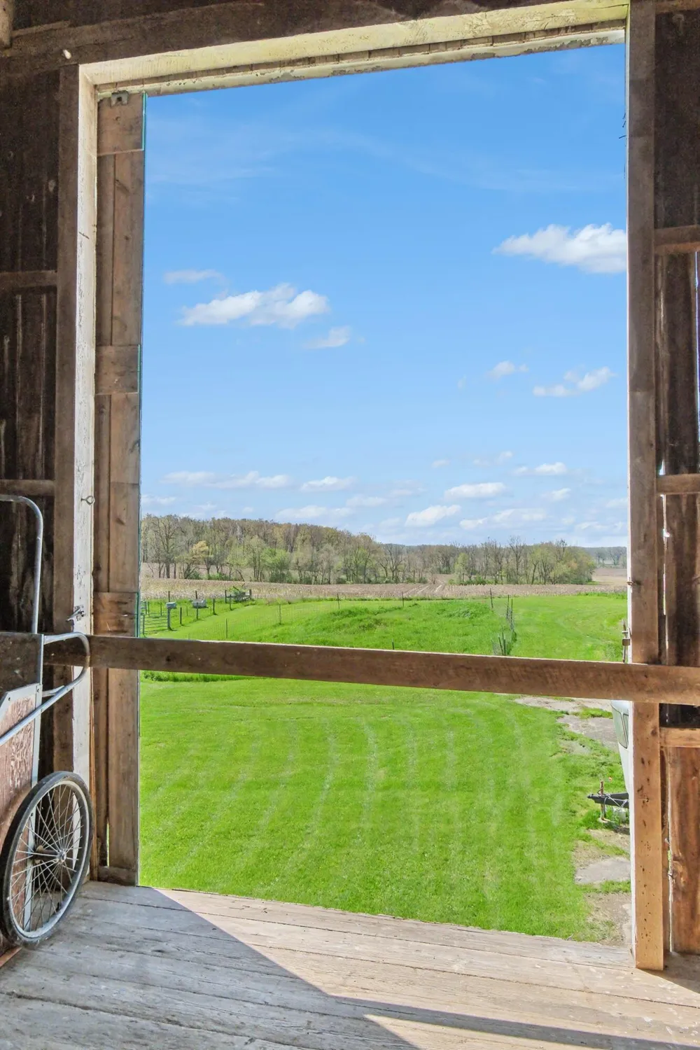 8885 Burmeister Road Saline, MI 48176