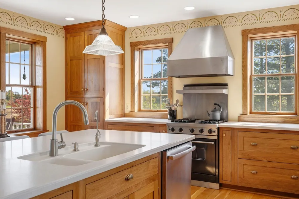 8885 Burmeister Road Saline, MI 48176