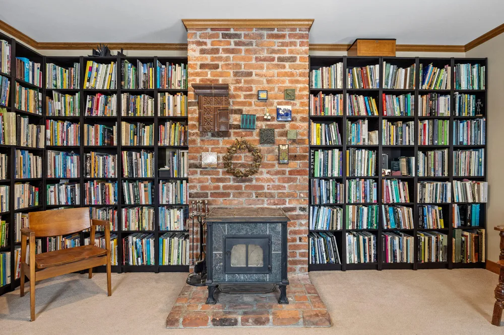 8885 Burmeister Road Saline, MI 48176