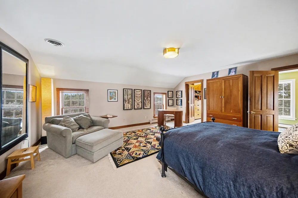 8885 Burmeister Road Saline, MI 48176