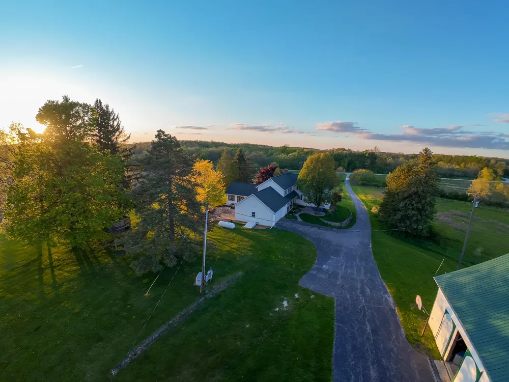 8885 Burmeister Road Saline, MI 48176