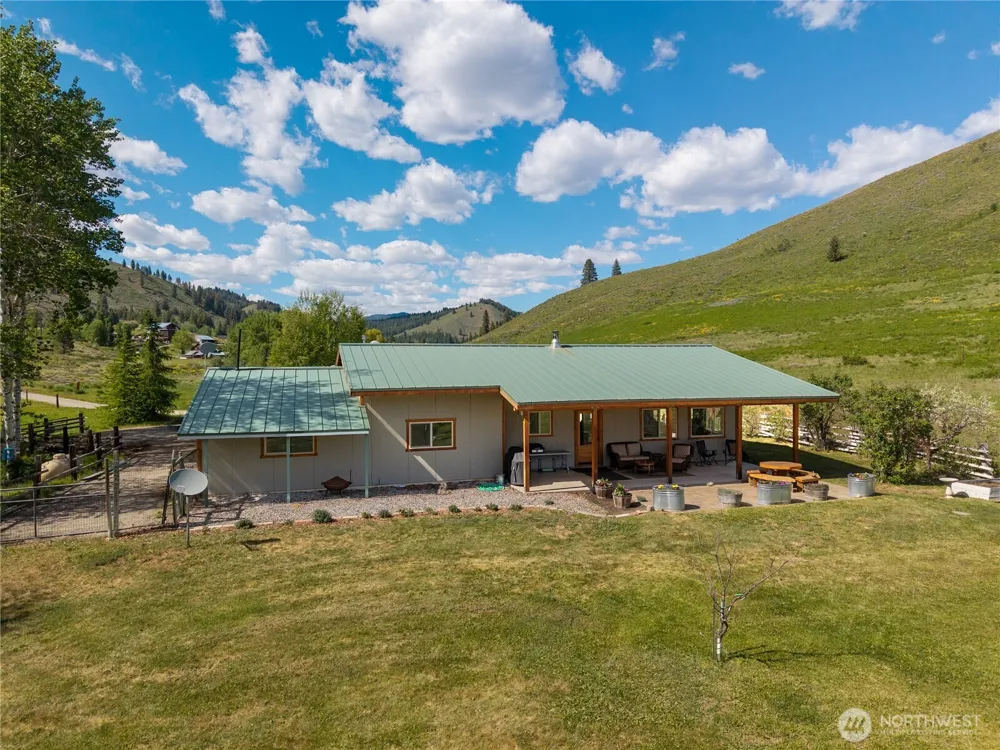446 Rendezvous Road Winthrop, WA 98862