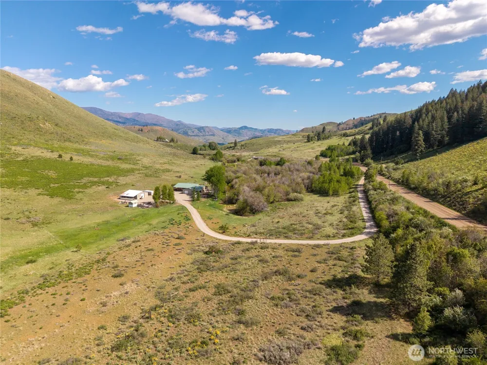 446 Rendezvous Road Winthrop, WA 98862