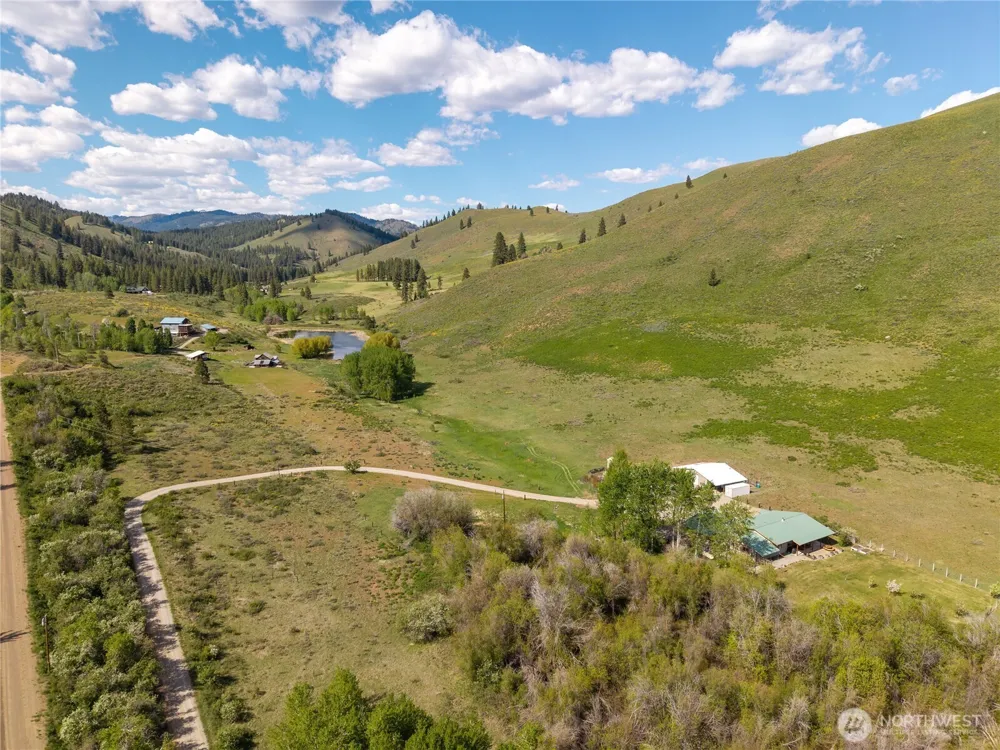 446 Rendezvous Road Winthrop, WA 98862