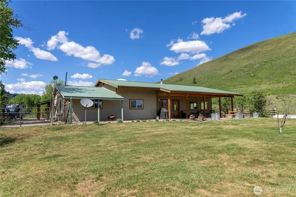 446 Rendezvous Road Winthrop, WA 98862
