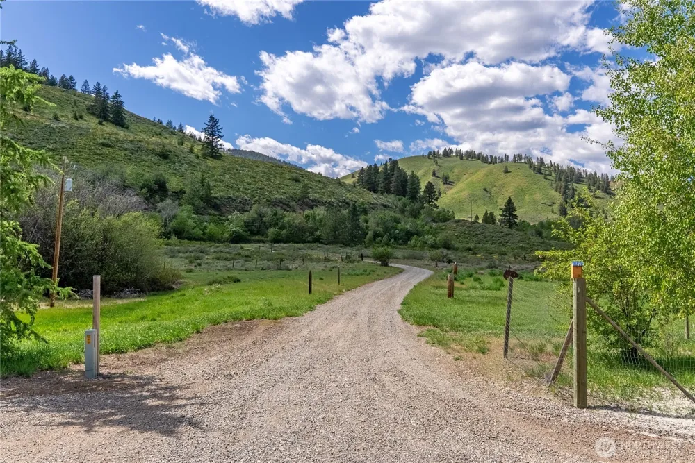446 Rendezvous Road Winthrop, WA 98862