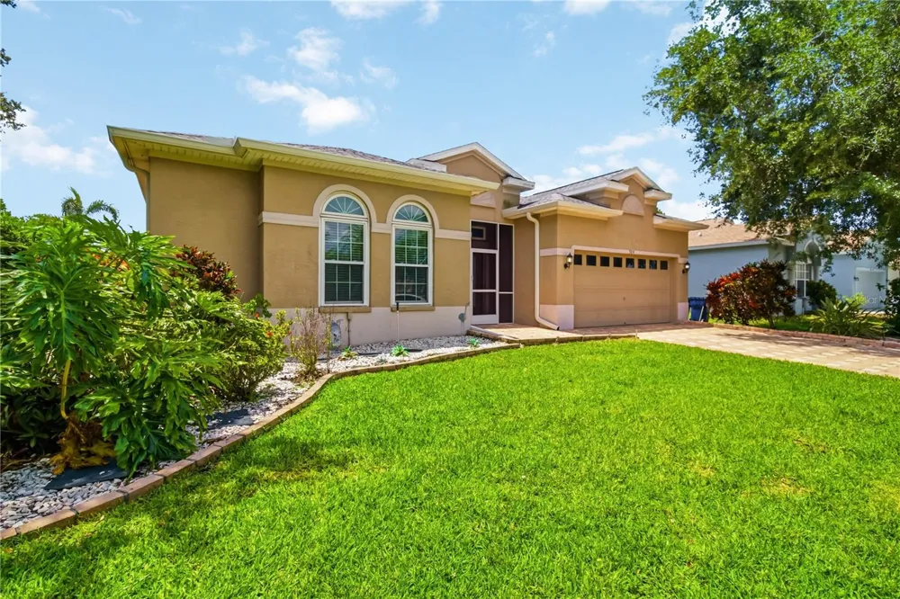 5104 52ND AVENUE W Bradenton, FL 34210
