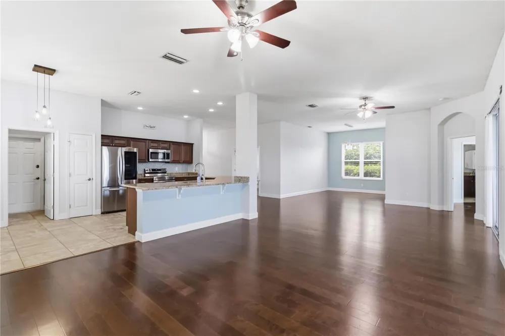 5104 52ND AVENUE W Bradenton, FL 34210